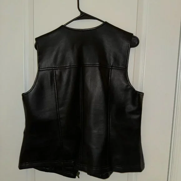 Counterparts Vegan Faux Leather Vest - Picture 5 of 7
